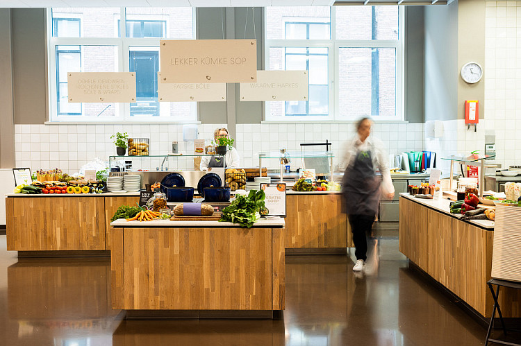 Company restaurant by CIRFOOD