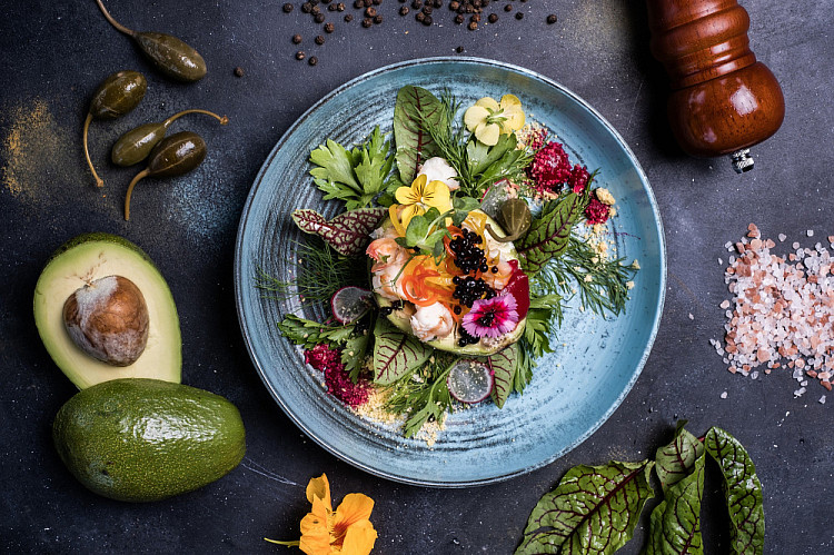 Salade vers uit tuin bij workplace vitality with CIRFOOD